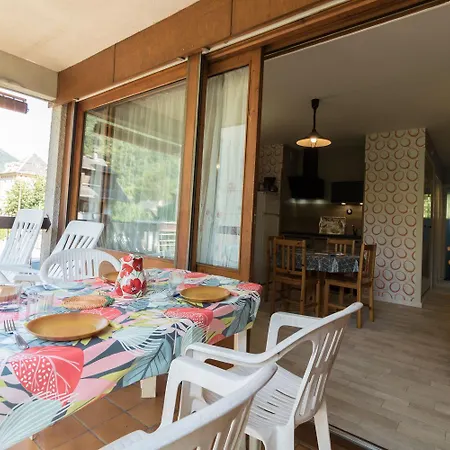 Cures Luchon Nyaraló *